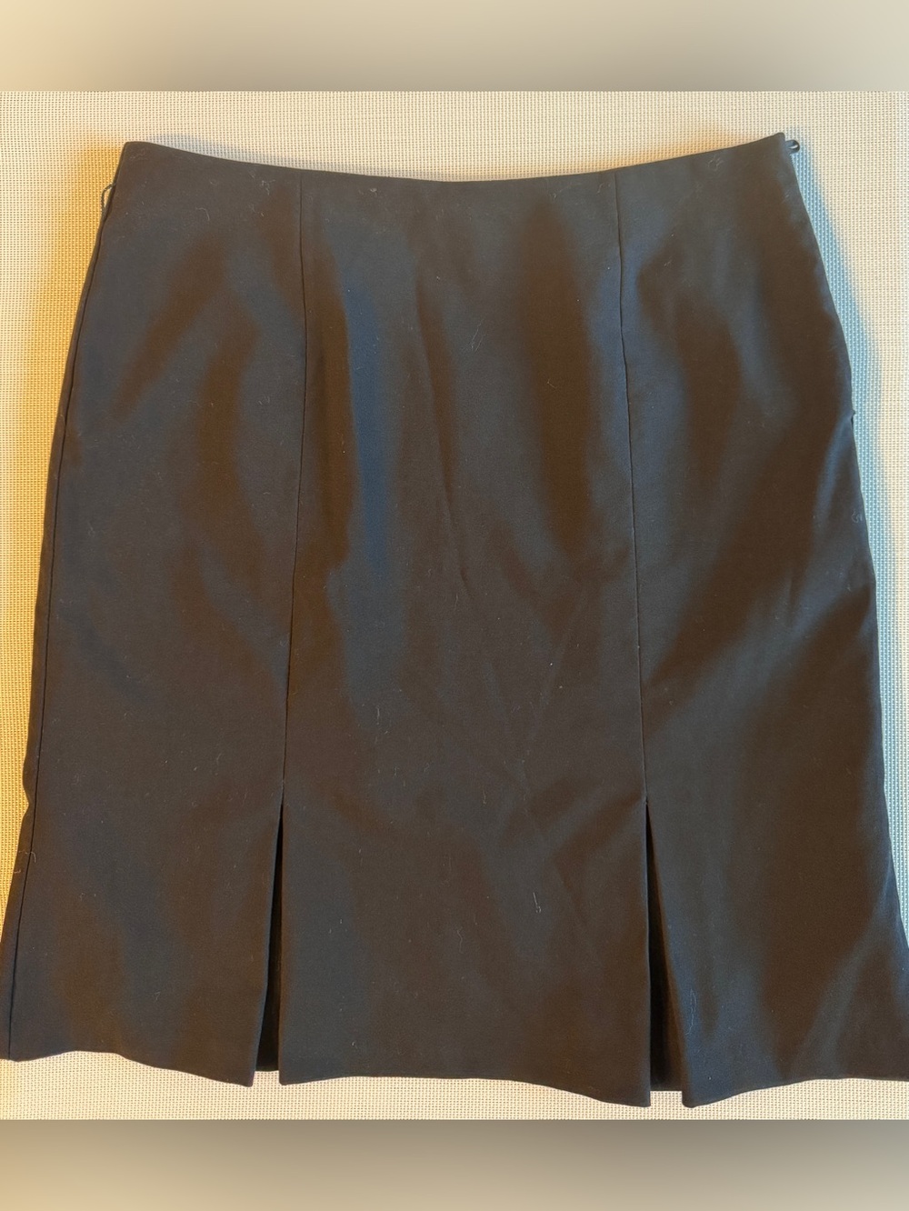 H&M Black Pleated Hem Pencil Skirt Size 6